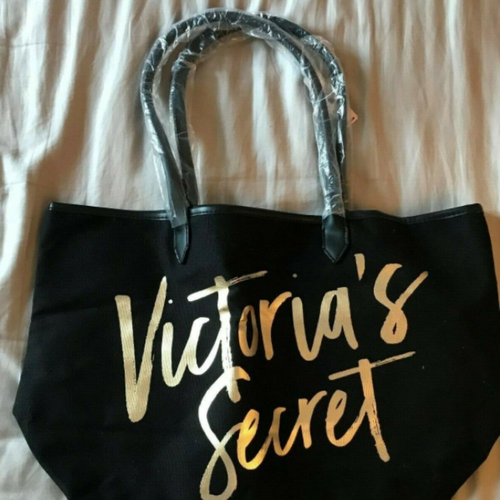 Victoria's Secret Sexy Illusions Signature Tote Ba